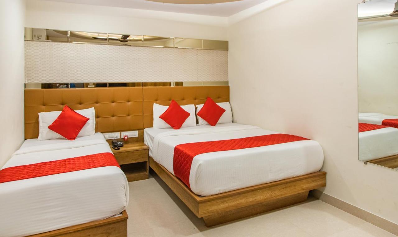 Hotel Hometown Near Us Embassy Bkc Мумбаи Экстерьер фото
